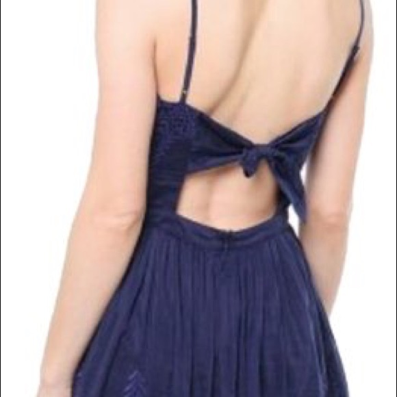 Joie Isere Eyelet Dress - Picture 2 of 8